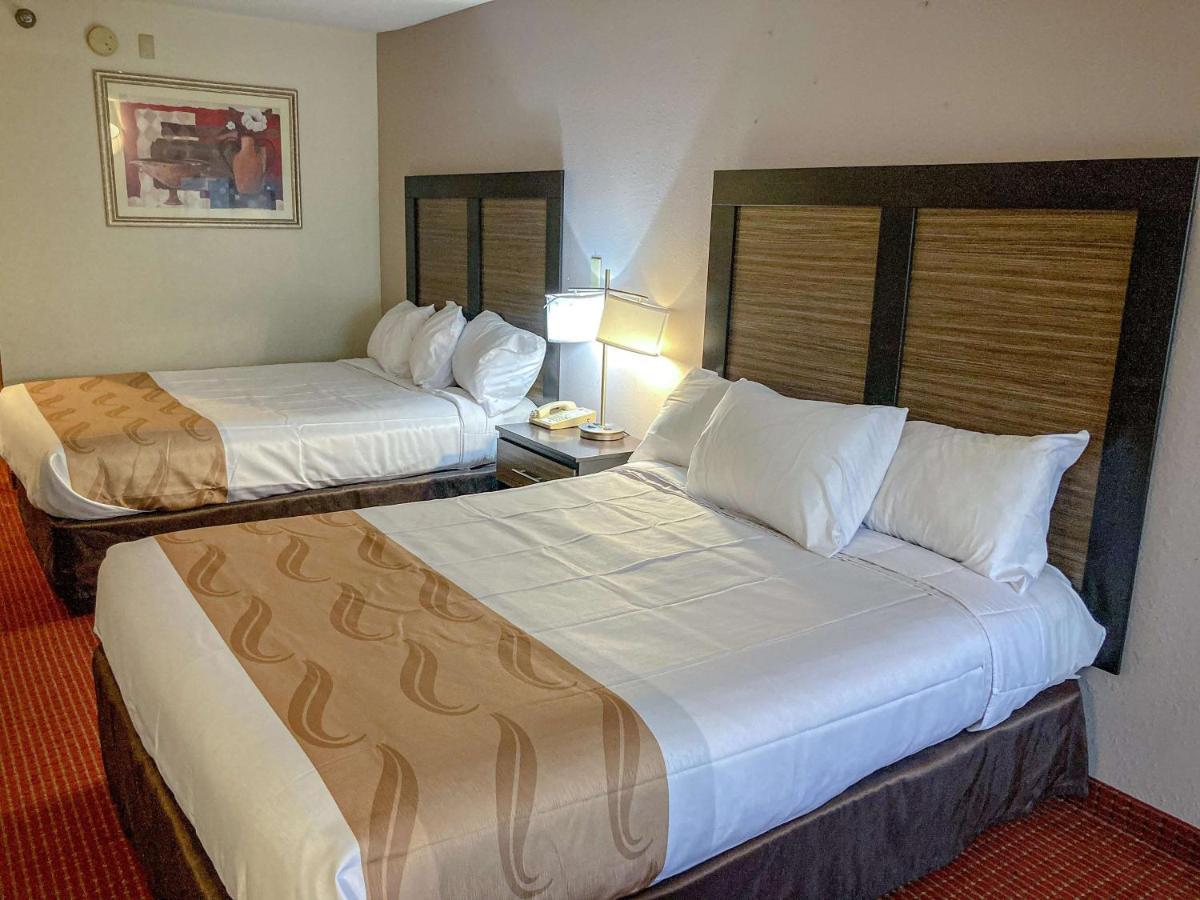 Motel 6 Elkhart, In Екстер'єр фото